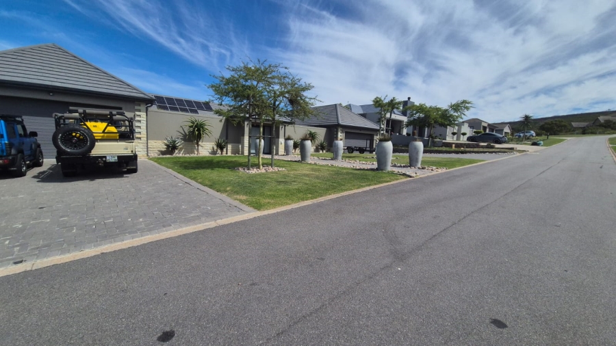 To Let 6 Bedroom Property for Rent in Num Num Cape Estate Western Cape